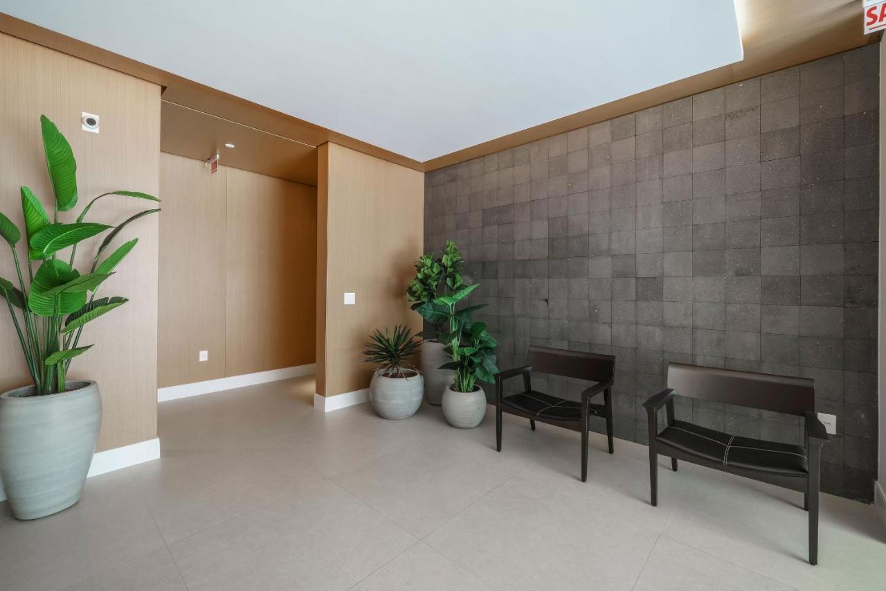 Adra 103 - Apartamento No Centro De Bombinhas - Rooftop Com Piscina E Academia - A Poucos Metros Da Praia - Zewnętrze zdjęcie